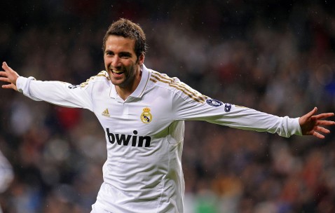 世界杯比分-乌拉圭中场换挡升级，数据暗码指向十六强岔路口